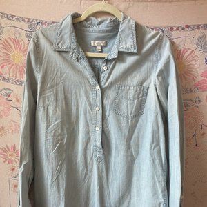 J Crew Worn-In Light Chambray Pull Over Button Down